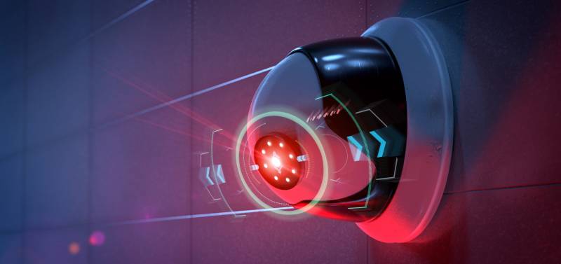 Installation de caméra de surveillance couplée à une alarme pour protéger un magasin à Sète et la région de Lyon