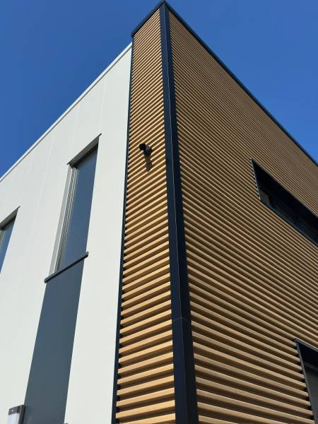 Sécurité Self-Stockage à Vénissieux : 14 caméras Dahua et technologie LAPI