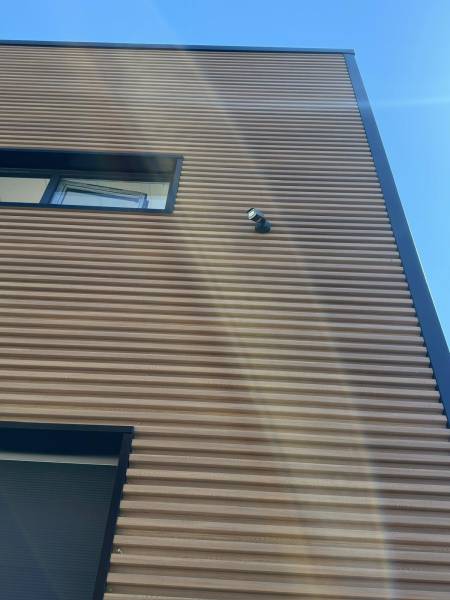 Sécurité Self-Stockage à Vénissieux : 14 caméras Dahua et technologie LAPI