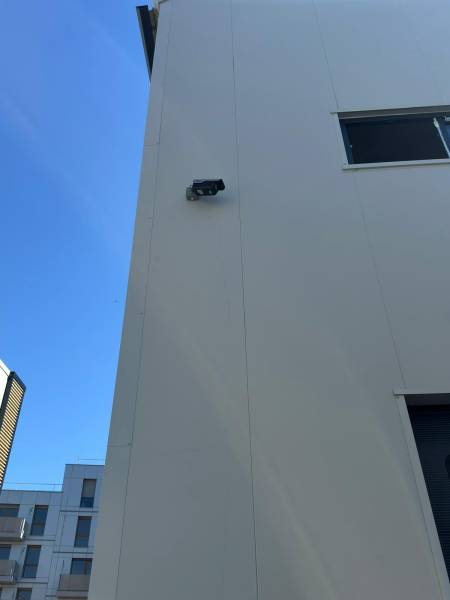 Sécurité Self-Stockage à Vénissieux : 14 caméras Dahua et technologie LAPI