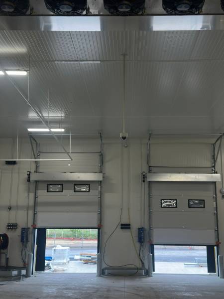 Sécurité logistique à Vienne (38) : 18 caméras Hikvision en entrepôt réfrigéré