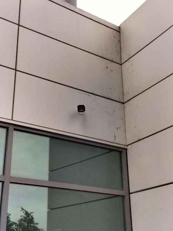 Sécurité Logistique à Corbas : Vidéosurveillance Hikvision pour Parking Professionnel